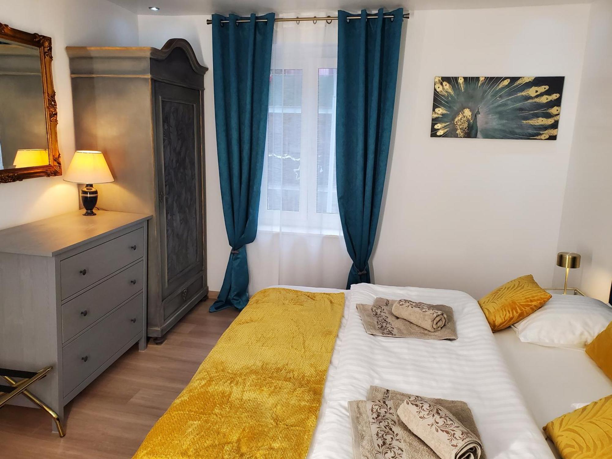 Mirka & Franck Apartment Chic 4 Stars Parking Free กอลมาร์ ภายนอก รูปภาพ