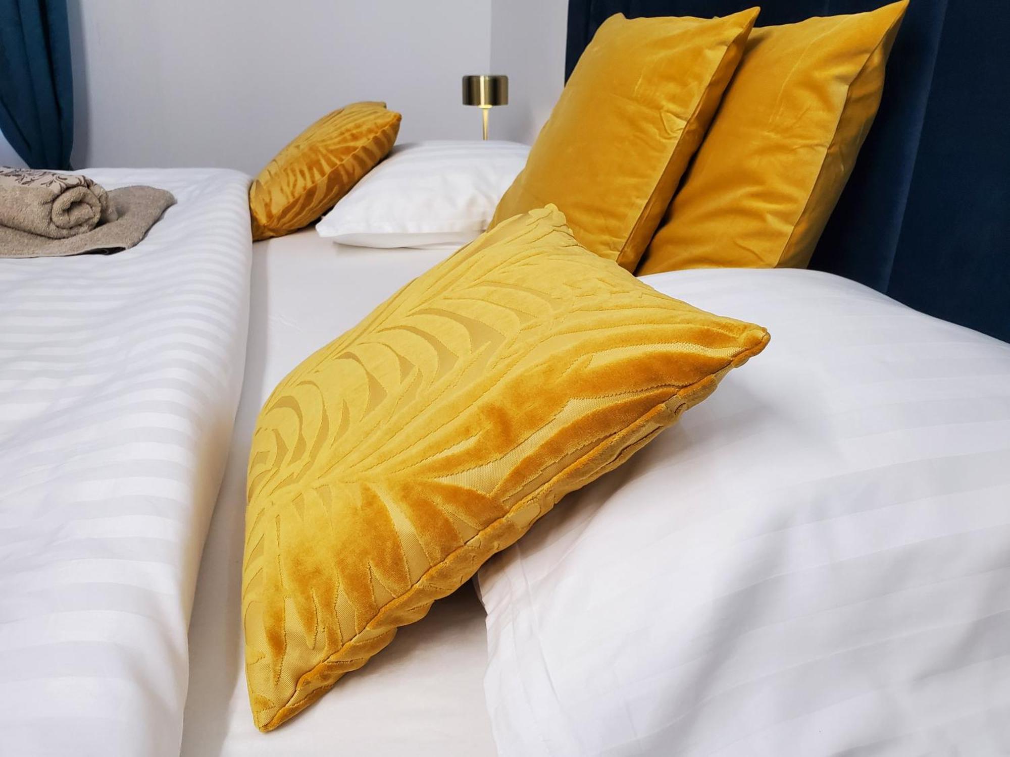 Mirka & Franck Apartment Chic 4 Stars Parking Free กอลมาร์ ภายนอก รูปภาพ