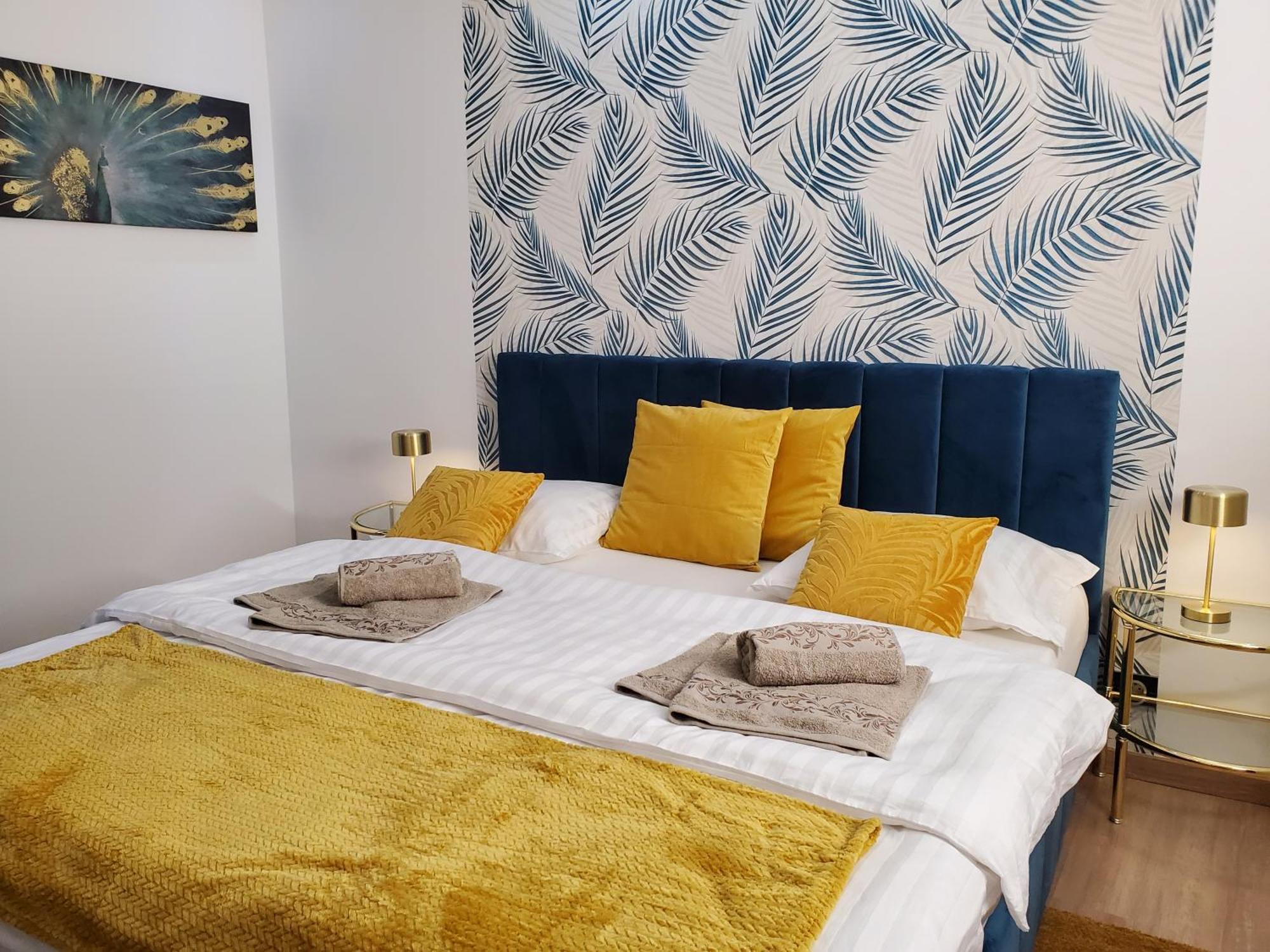 Mirka & Franck Apartment Chic 4 Stars Parking Free กอลมาร์ ภายนอก รูปภาพ