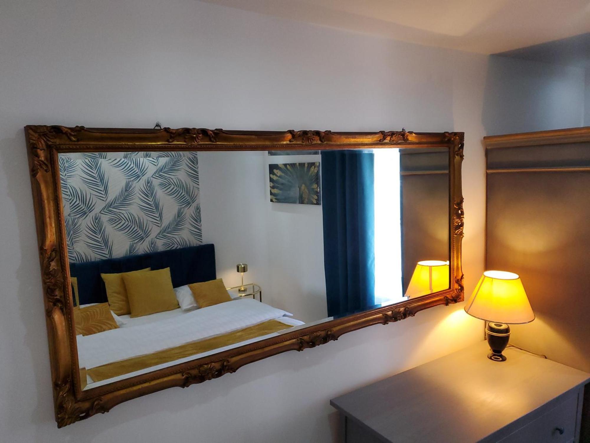 Mirka & Franck Apartment Chic 4 Stars Parking Free กอลมาร์ ภายนอก รูปภาพ